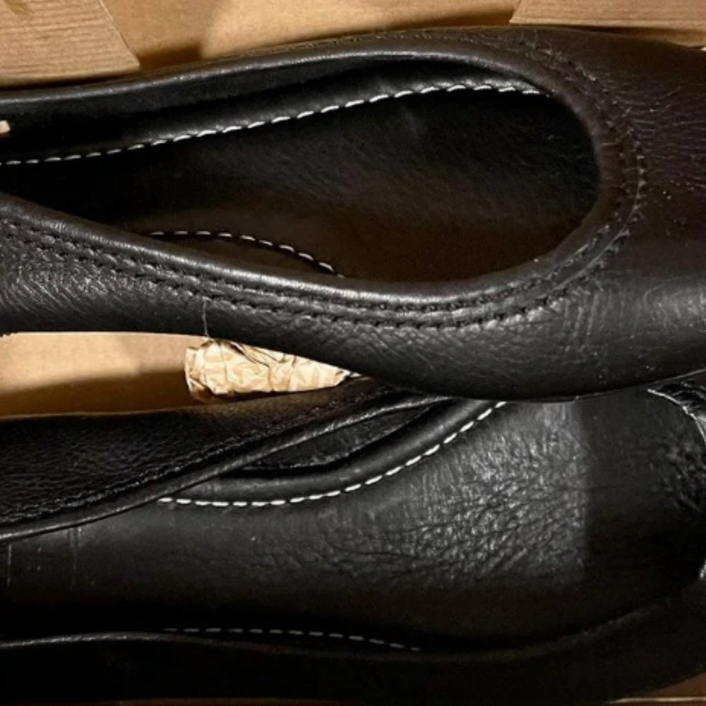 Frye Regina ballet flats - NWOT